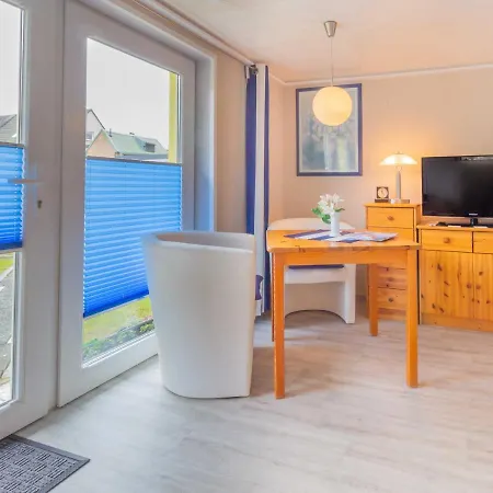 Ferienhaus Smerzinski Bergen Auf Rugen Extérieur photo